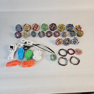 20 Complete Beyblades 6 Launchers + Extras